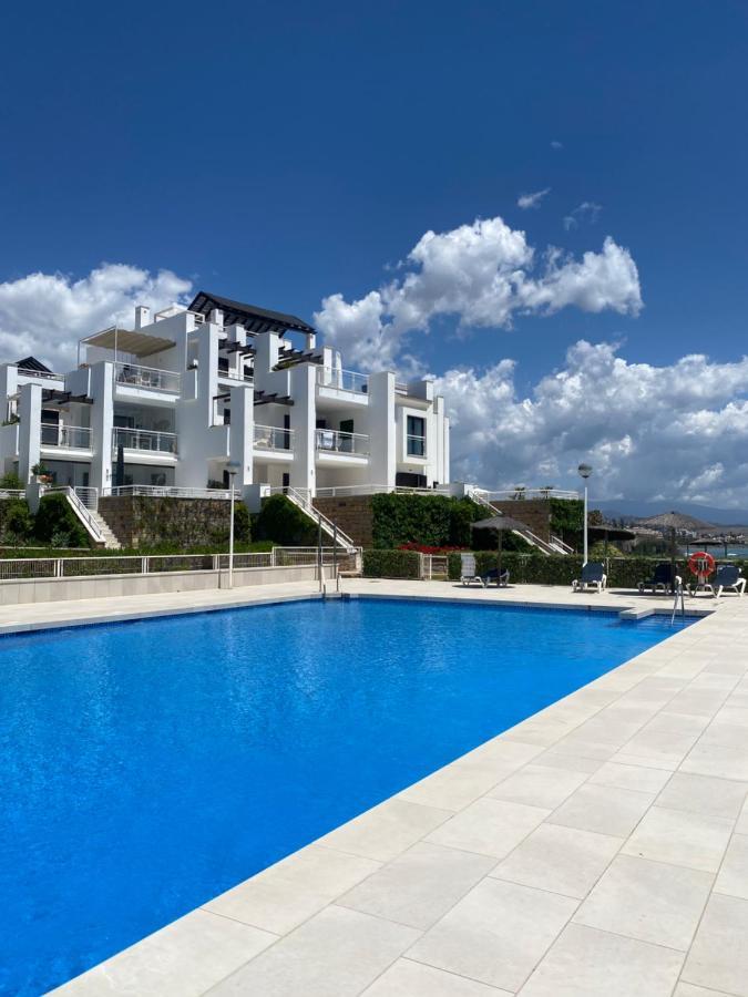 Sunshine Beach Front Complex, Wifi, Modern Casares Eksteriør bilde