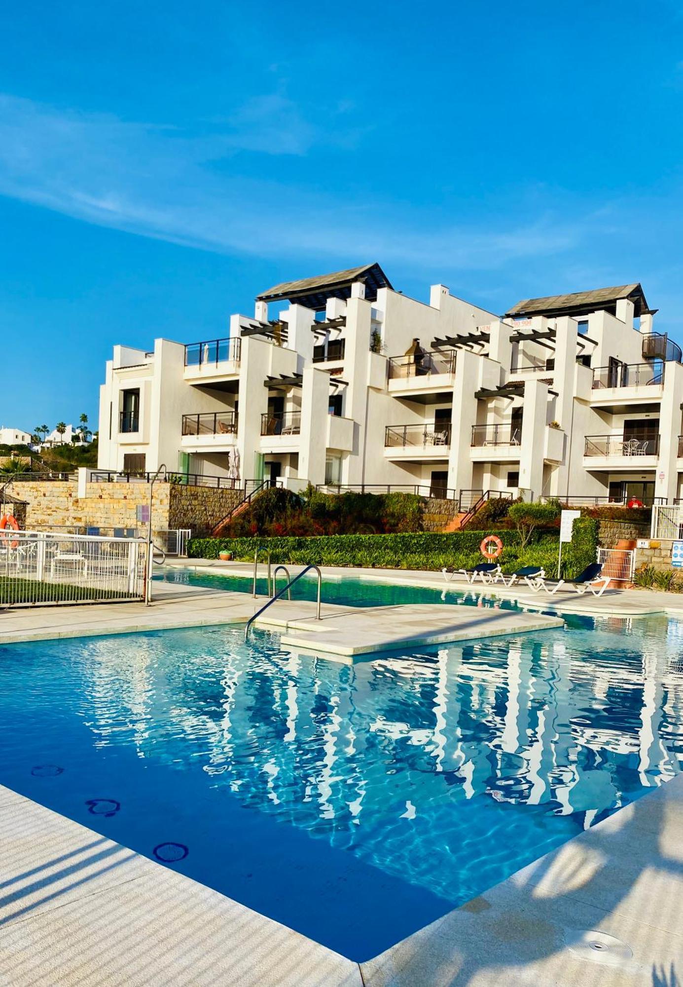 Sunshine Beach Front Complex, Wifi, Modern Casares Eksteriør bilde